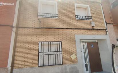Exterior view of Single-family semi-detached for sale in La Roda