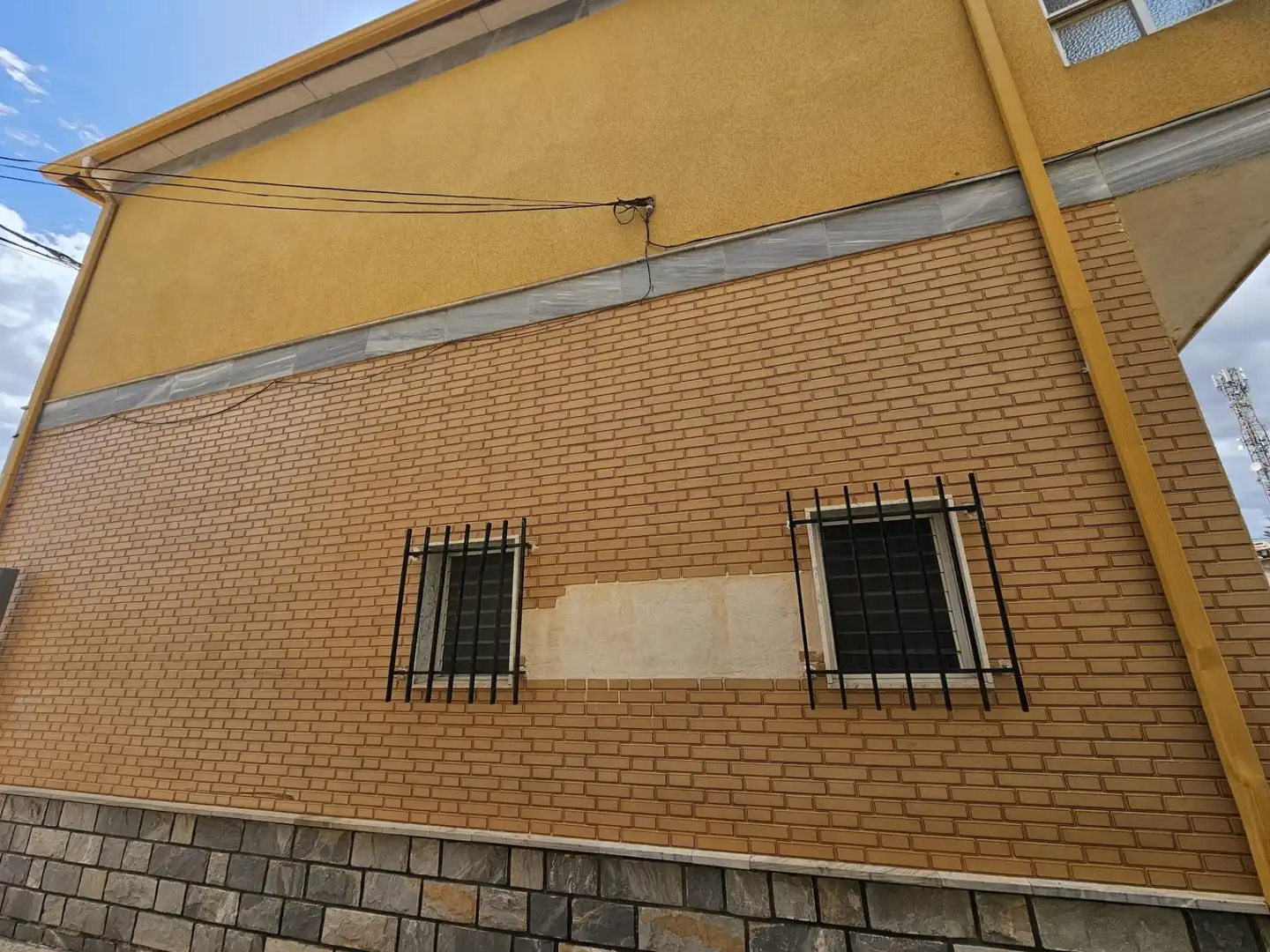 Vista exterior de Edifici en venda en Murcia