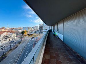 Vista exterior de Pis en venda en Terrassa amb Aire condicionat, Terrassa i Moblat