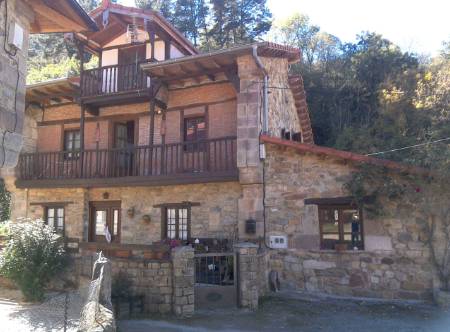 Casa-chalet en Venta en Anievas