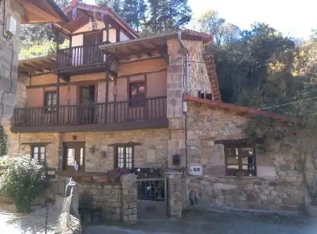 Casa en venda a Anievas