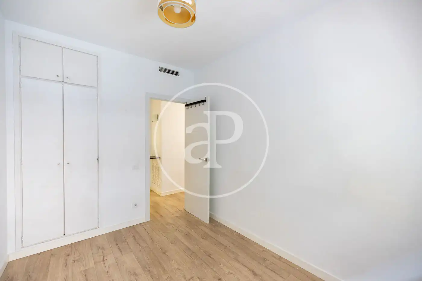 Piso en venta en Les Corts
