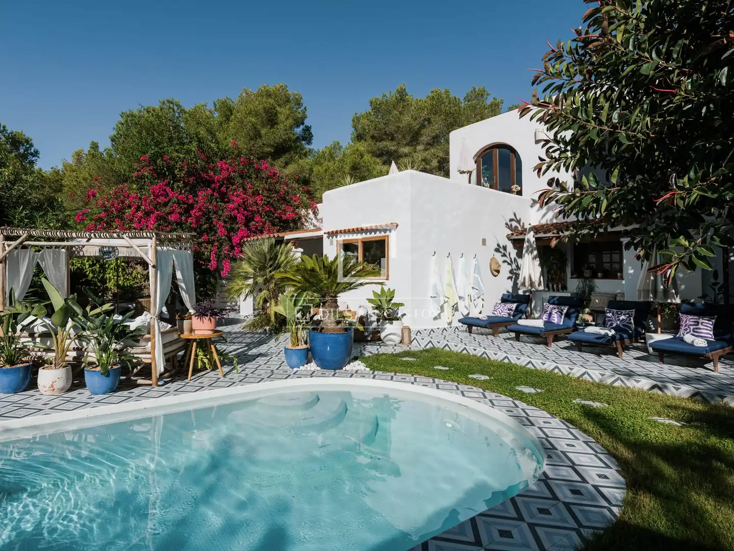 Jardí de Casa o xalet en venda en Santa Eulària des Riu amb Aire condicionat, Calefacció i Jardí privat