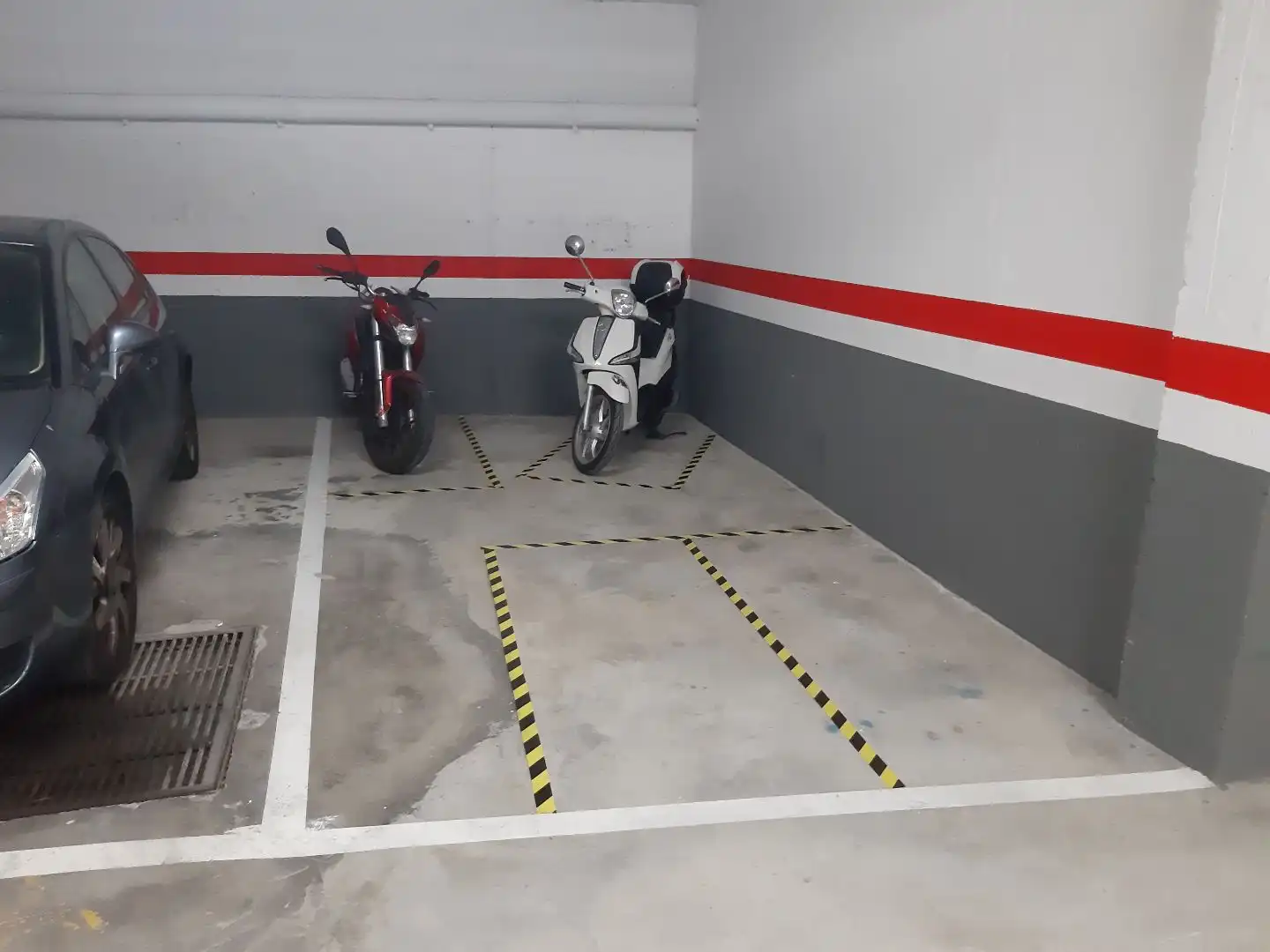 Moto en alquiler en Carrer de Carles Buïgas 52, imagen 5