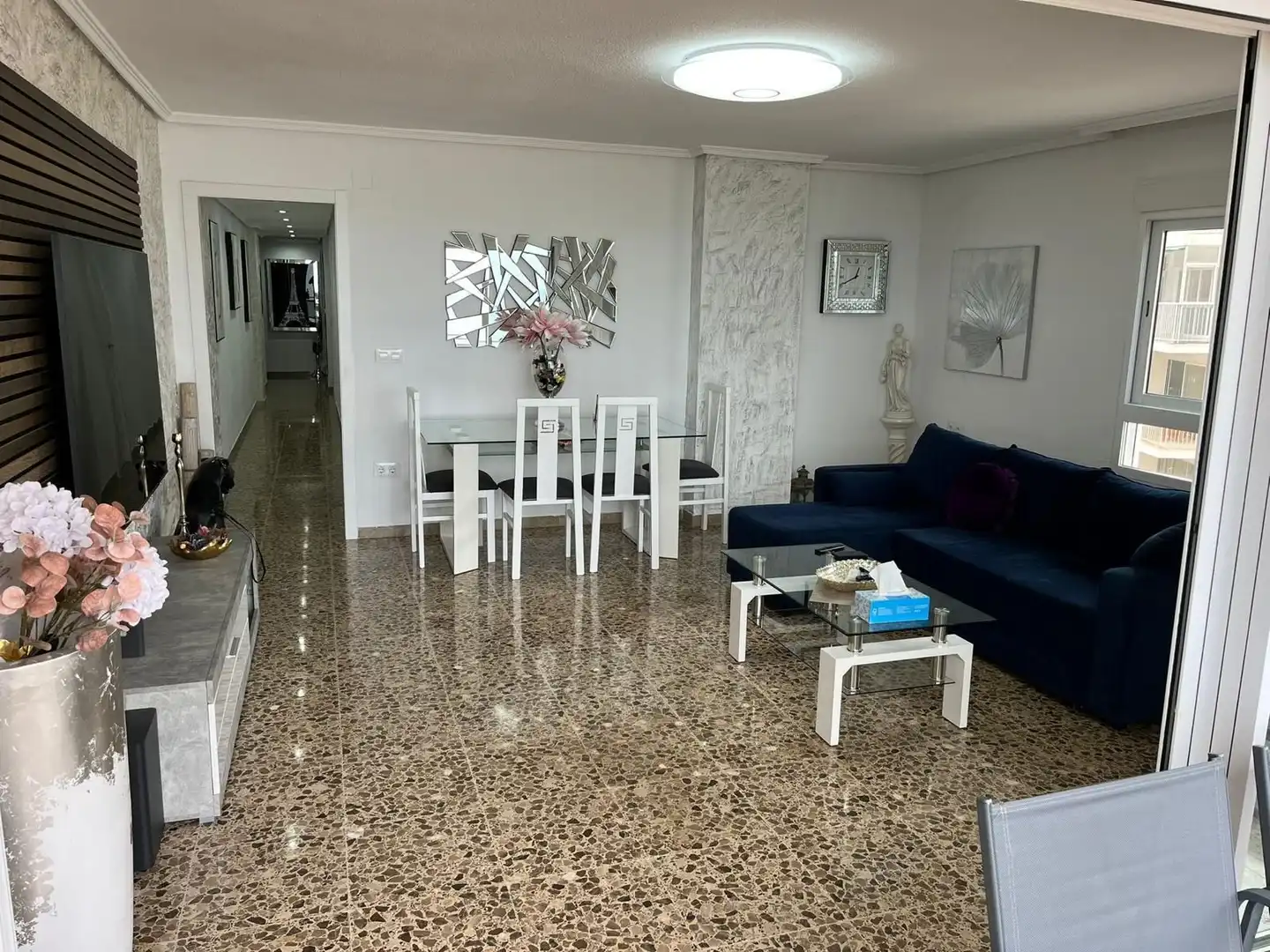Flat with terrace for sale in Plaza Constitucion, imagen 7