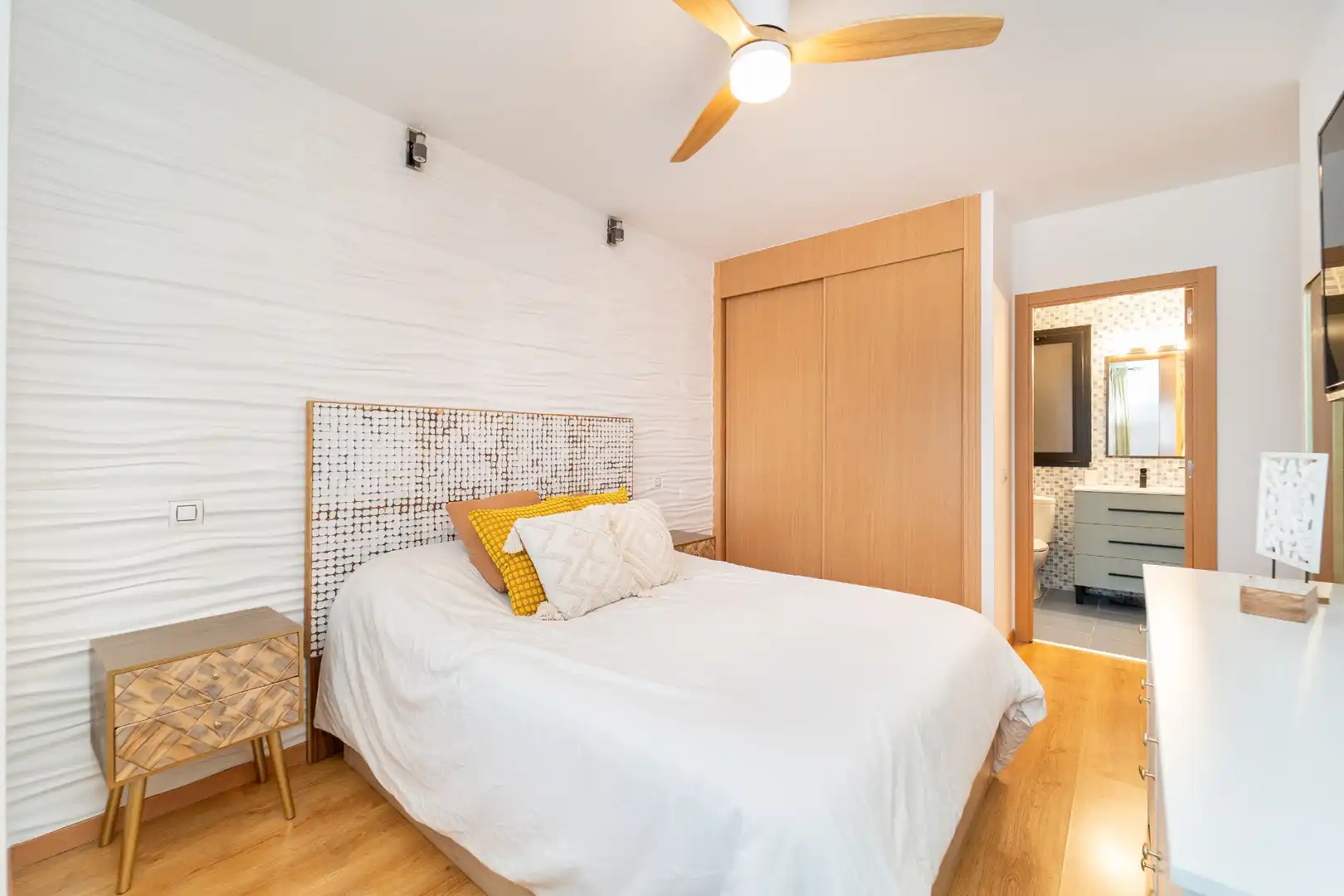 Habitación de Planta baja en venta en Navalcarnero con Aire acondicionado, Calefacción y Trastero