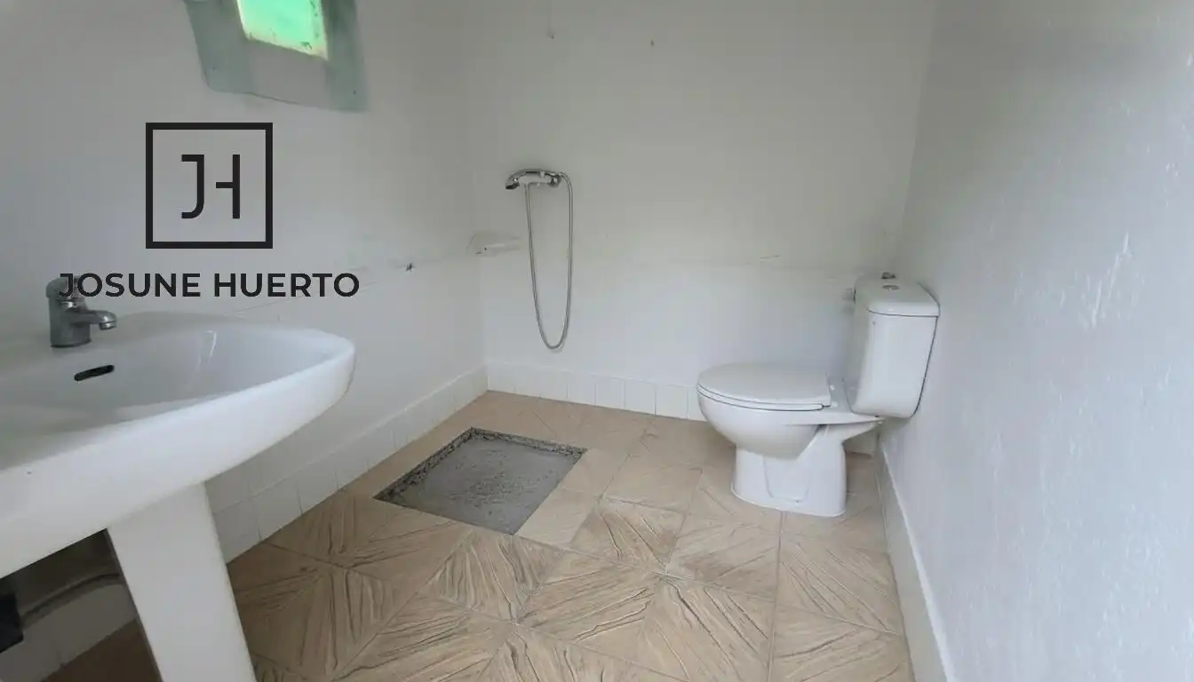 Badezimmer von Country house zum Verkauf in Valle de la Serena