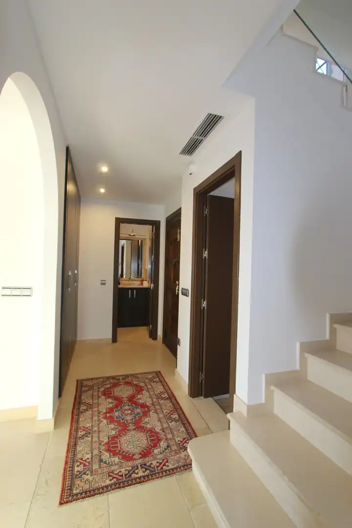 Casa a schiera con terrazza in vendita a Nueva Andalucía, imagen 32