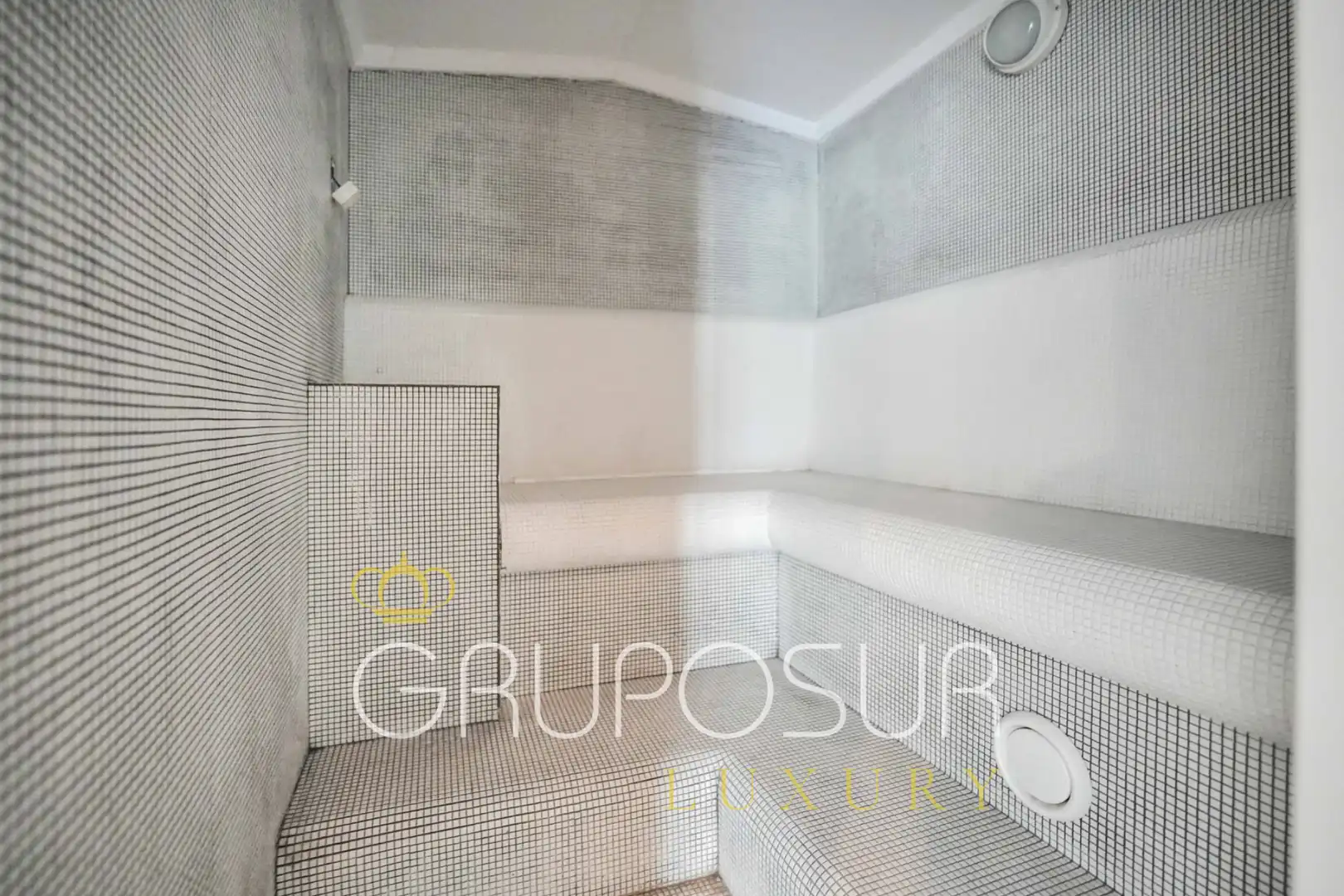 Bathroom of Houses for sale in Simancas  with Air Conditioner, Heating and Private garden