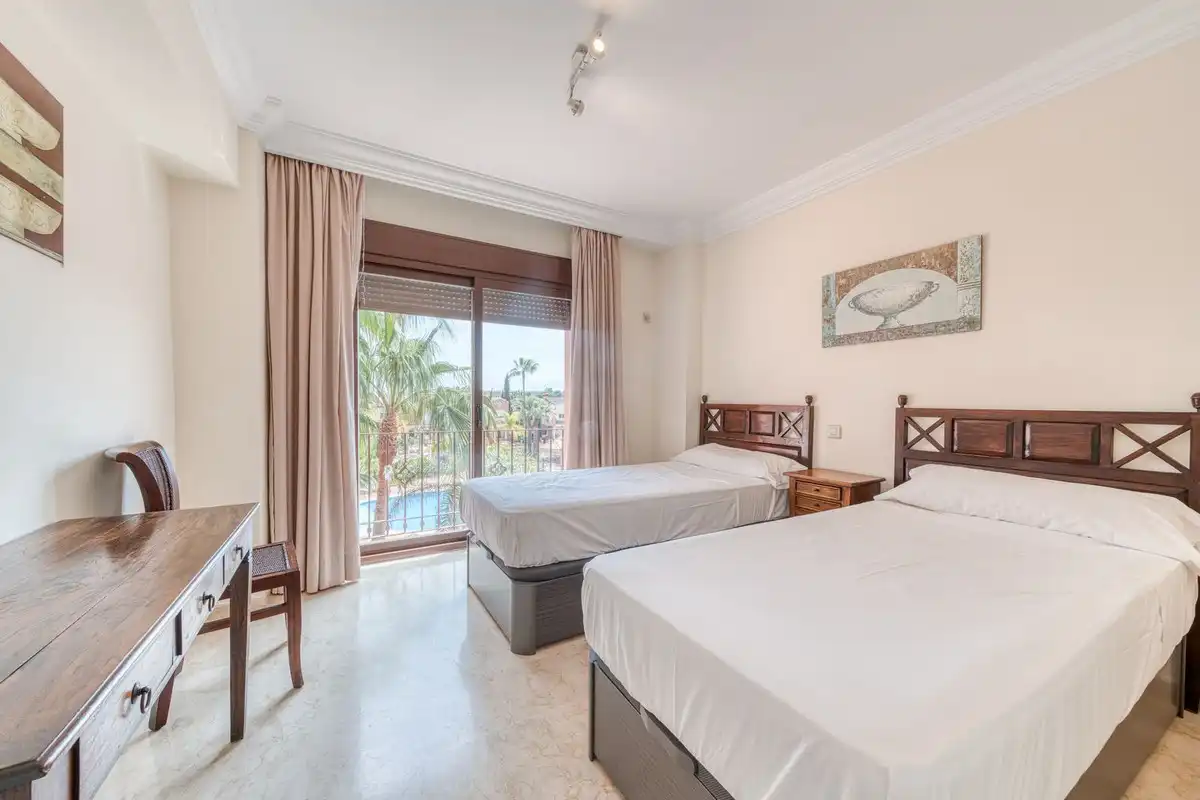 Dormitori de Dúplex en venda en Marbella amb Aire condicionat, Terrassa i Traster