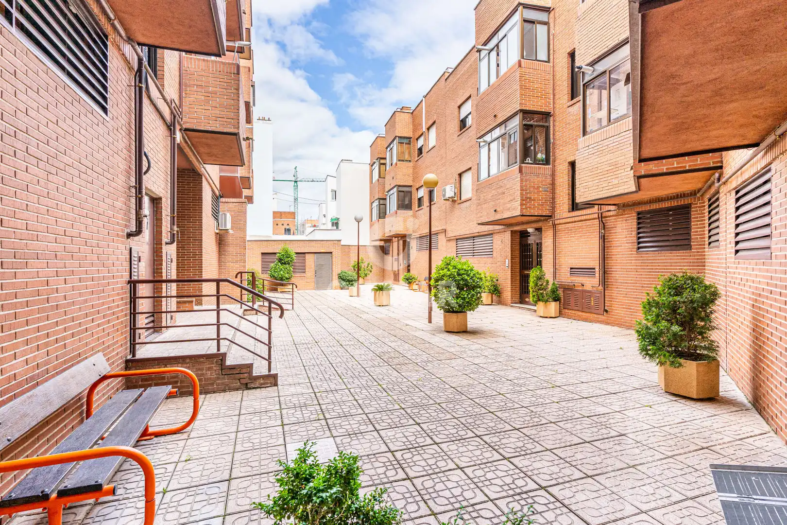 Außenansicht von Wohnung zum Verkauf in Madrid mit Heizung und Balkon