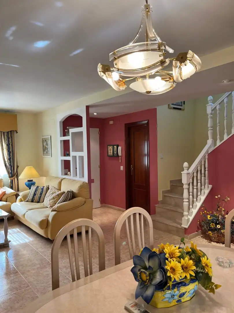 Casa adosada en venta en Ciudad Real con Aire acondicionado, Calefacción y Terraza