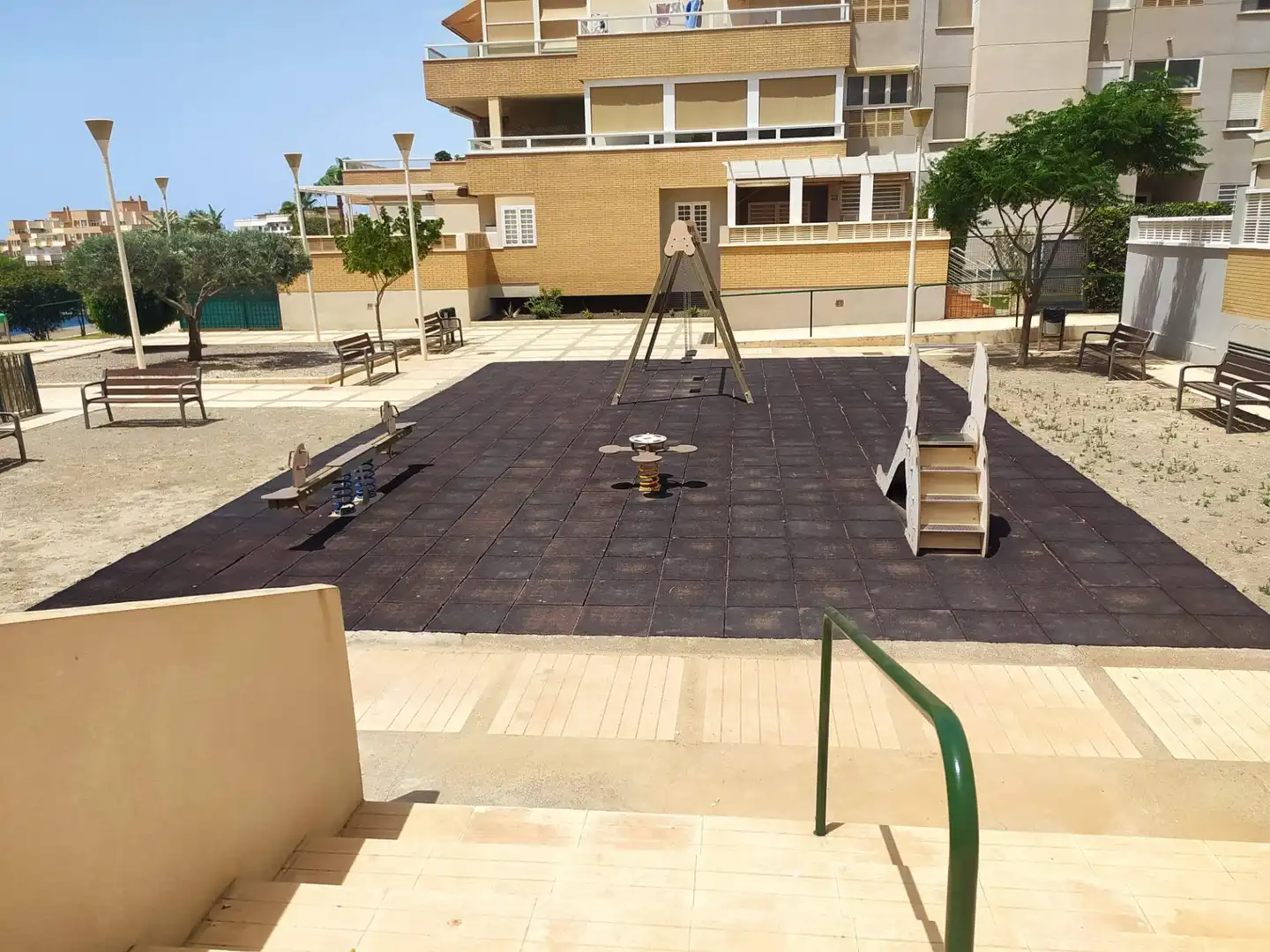 Terrasse von Dachboden zur Miete in Almería mit Klimaanlage, Terrasse und Möbliert