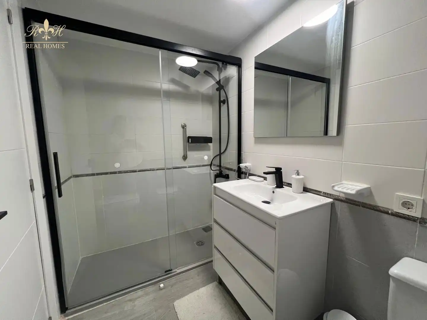 Baño de Ático de alquiler en L'Alfàs del Pi con Aire acondicionado, Calefacción y Terraza