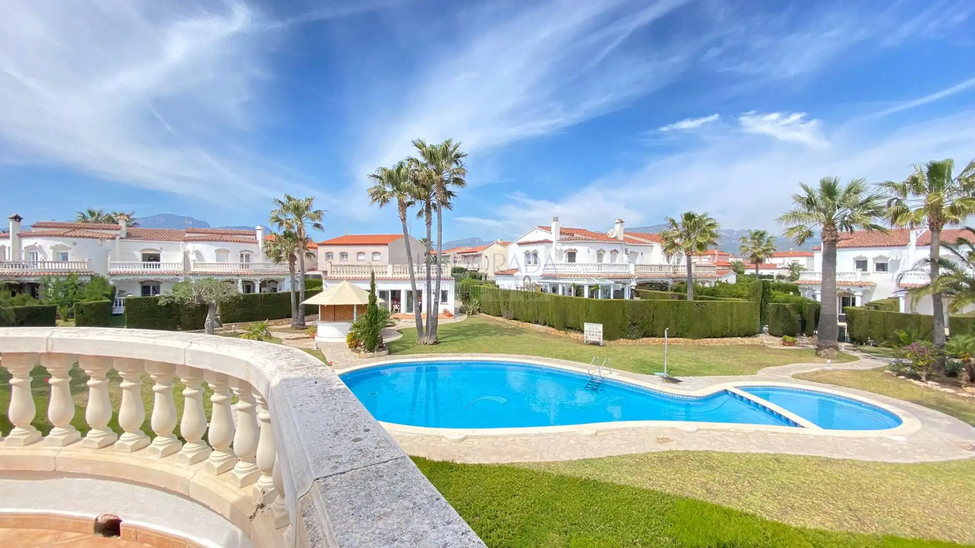 Casa aparellada amb terrassa en venda a Carrer de Xile, imagen 10
