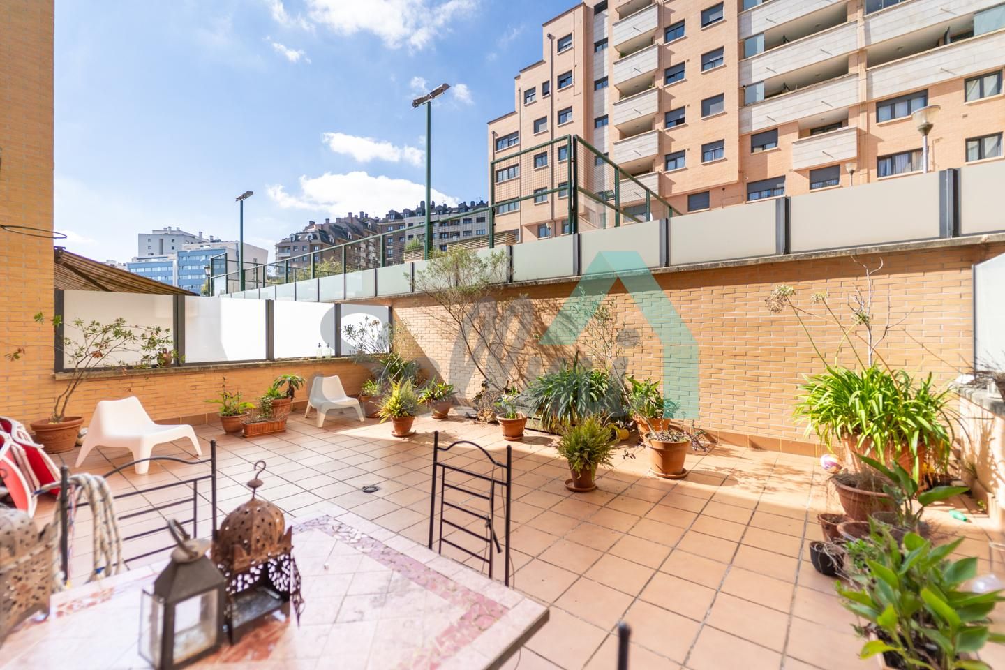 Pis en venda a Lena, Montecerrao