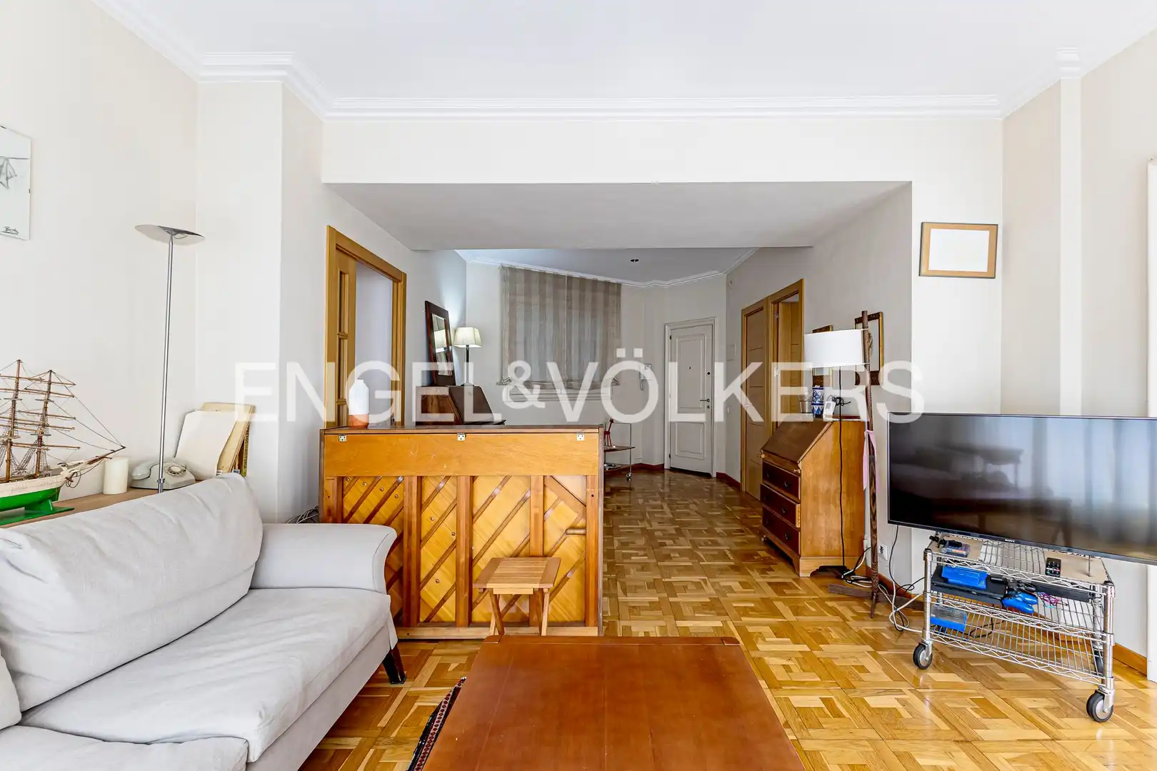 Sala d'estar de Pis en venda en Barcelona amb Calefacció, Terrassa i Balcó