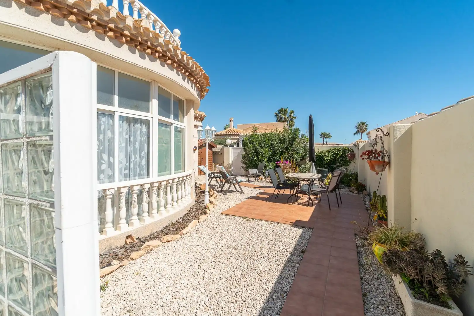 Jardí de Casa o xalet en venda en Orihuela amb Aire condicionat, Jardí privat i Terrassa