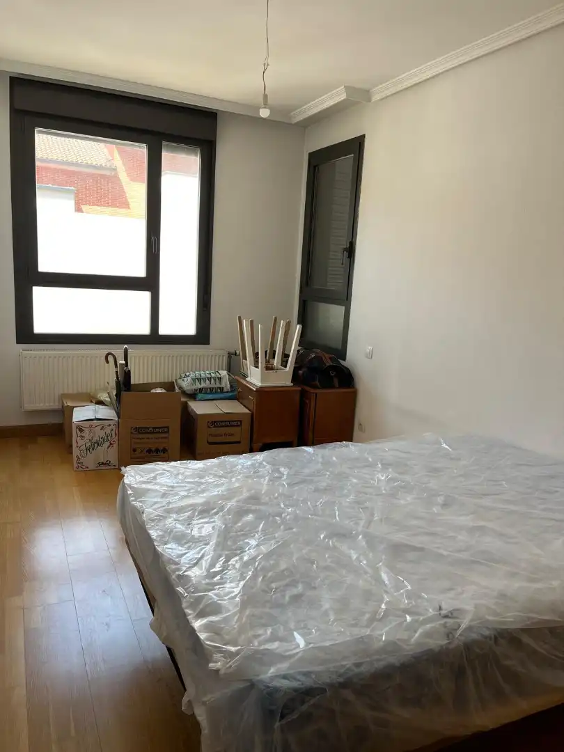Dormitori de Apartament en venda en Burgos amb Traster