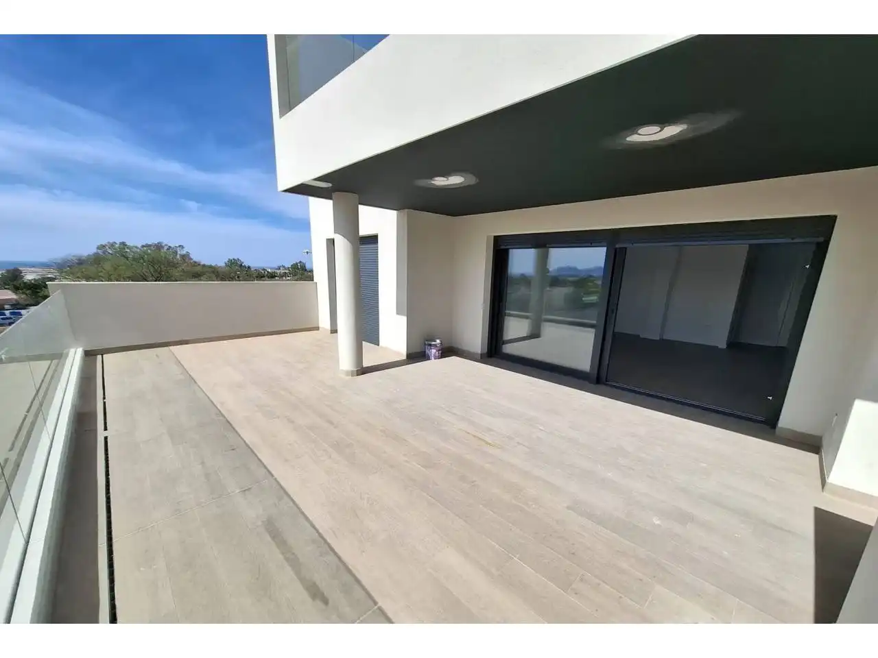 Terraza de Piso en venta en Almería con Parquet, Terraza y Piscina comunitaria