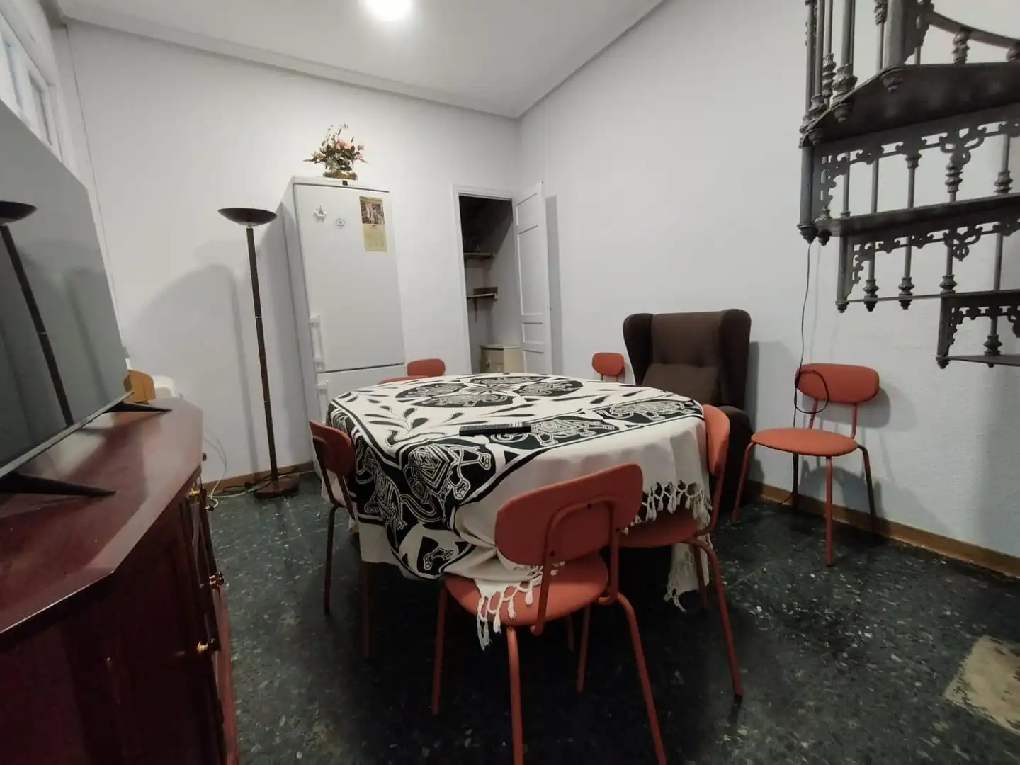 Dining room of Flat for share in Badajoz  with Air Conditioner