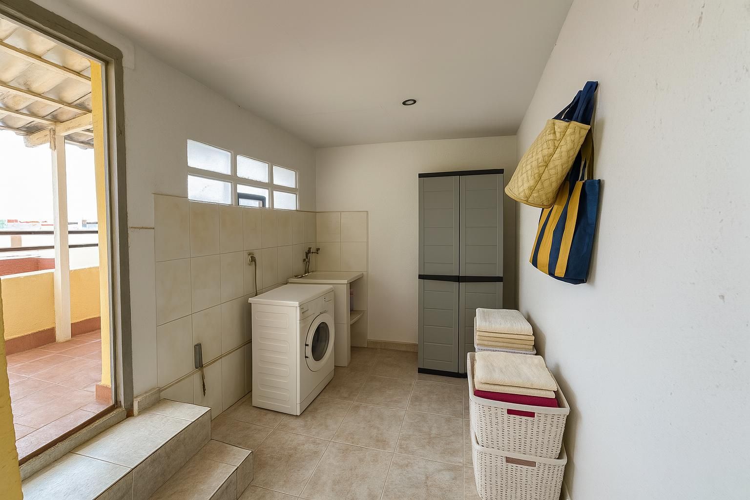 House or chalet for sale in Cornellà de Llobregat  with Terrace