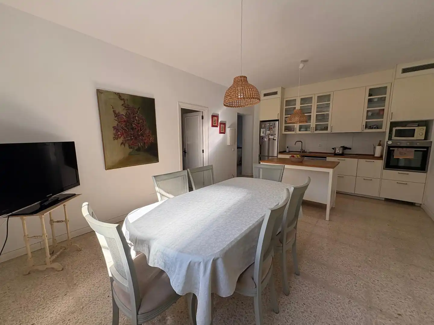 Menjador de Casa o xalet en venda en Algeciras amb Aire condicionat, Jardí privat i Parquet