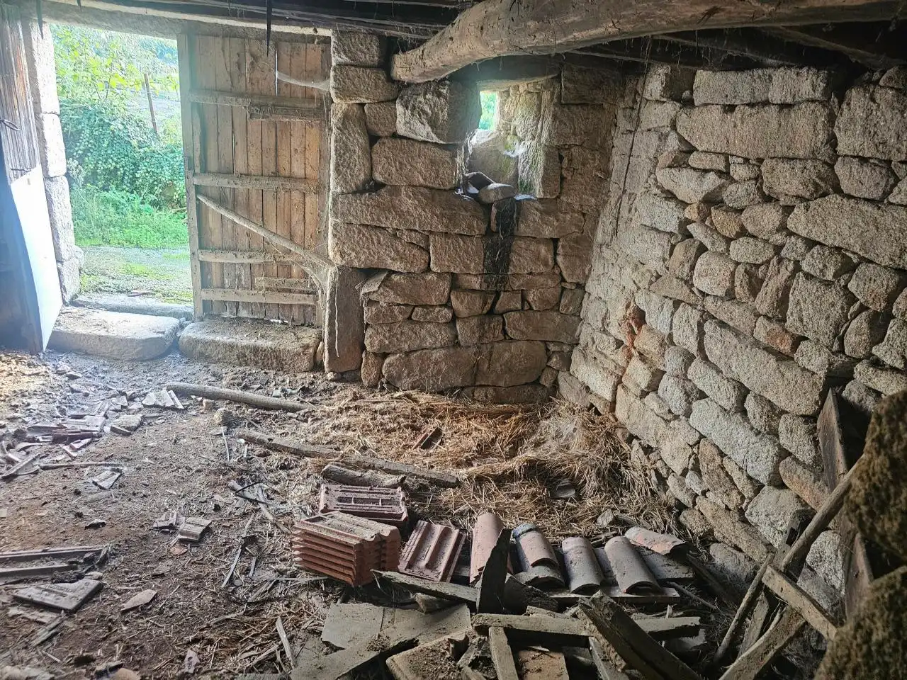Vista exterior de Casa o xalet en venda en Esgos amb Jardí privat