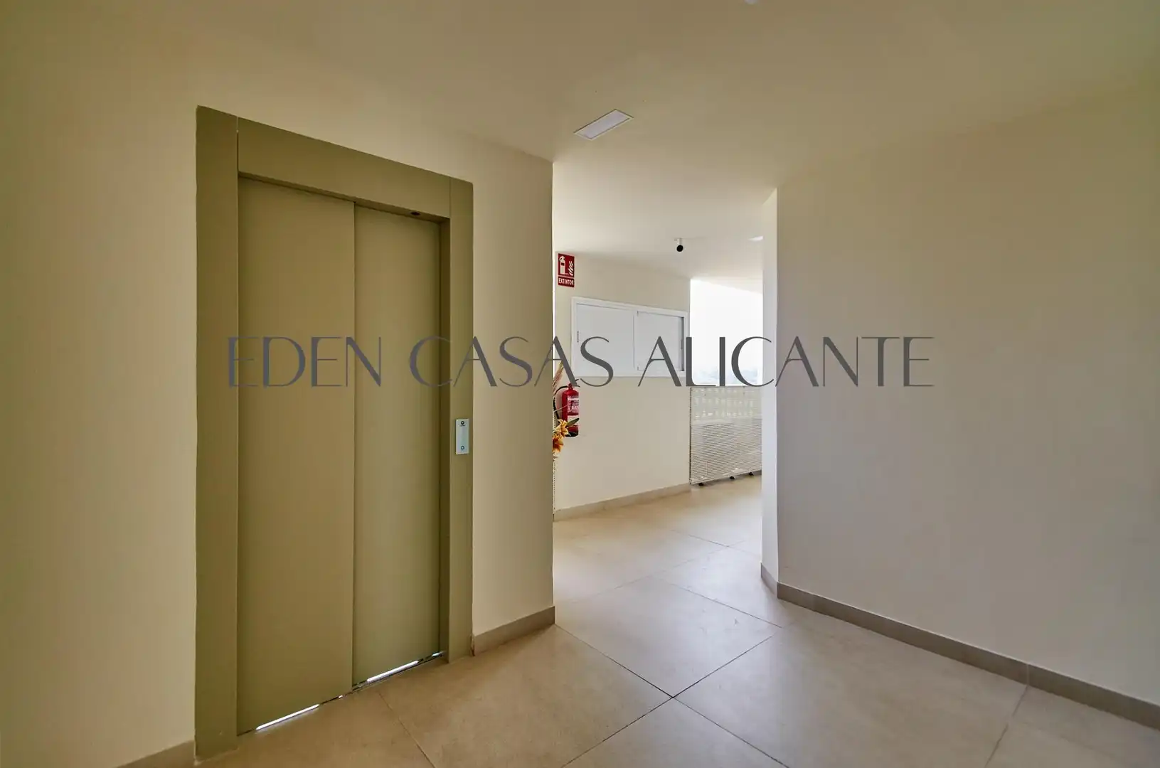 Mini appartamento con piscina in vendita a Calle BENIMANTELL, imagen 38