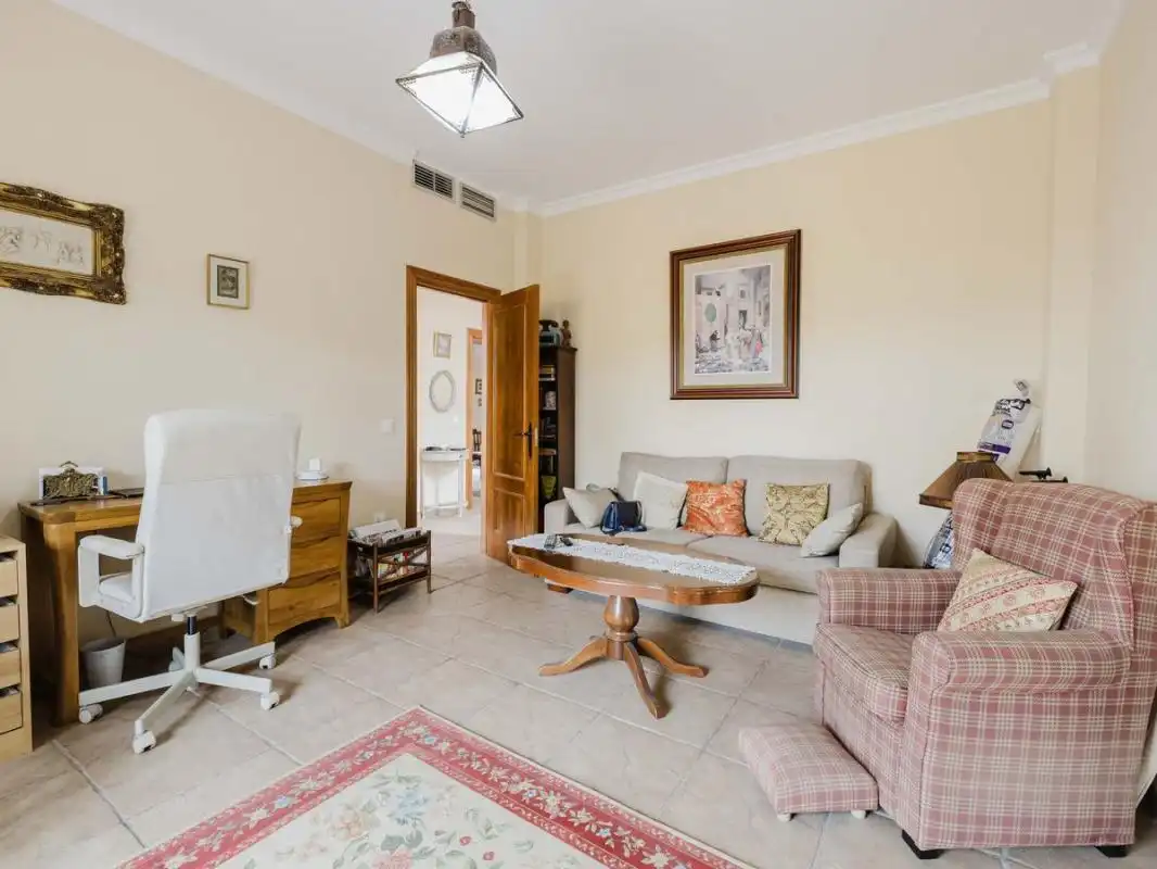 Sala d'estar de Casa o xalet en venda en Alhaurín El Grande amb Aire condicionat, Calefacció i Jardí privat