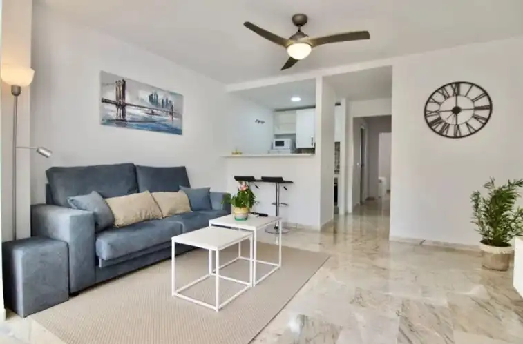 Living room of Flat for rent in Benalmádena  with Air Conditioner, Private garden and Furnished
