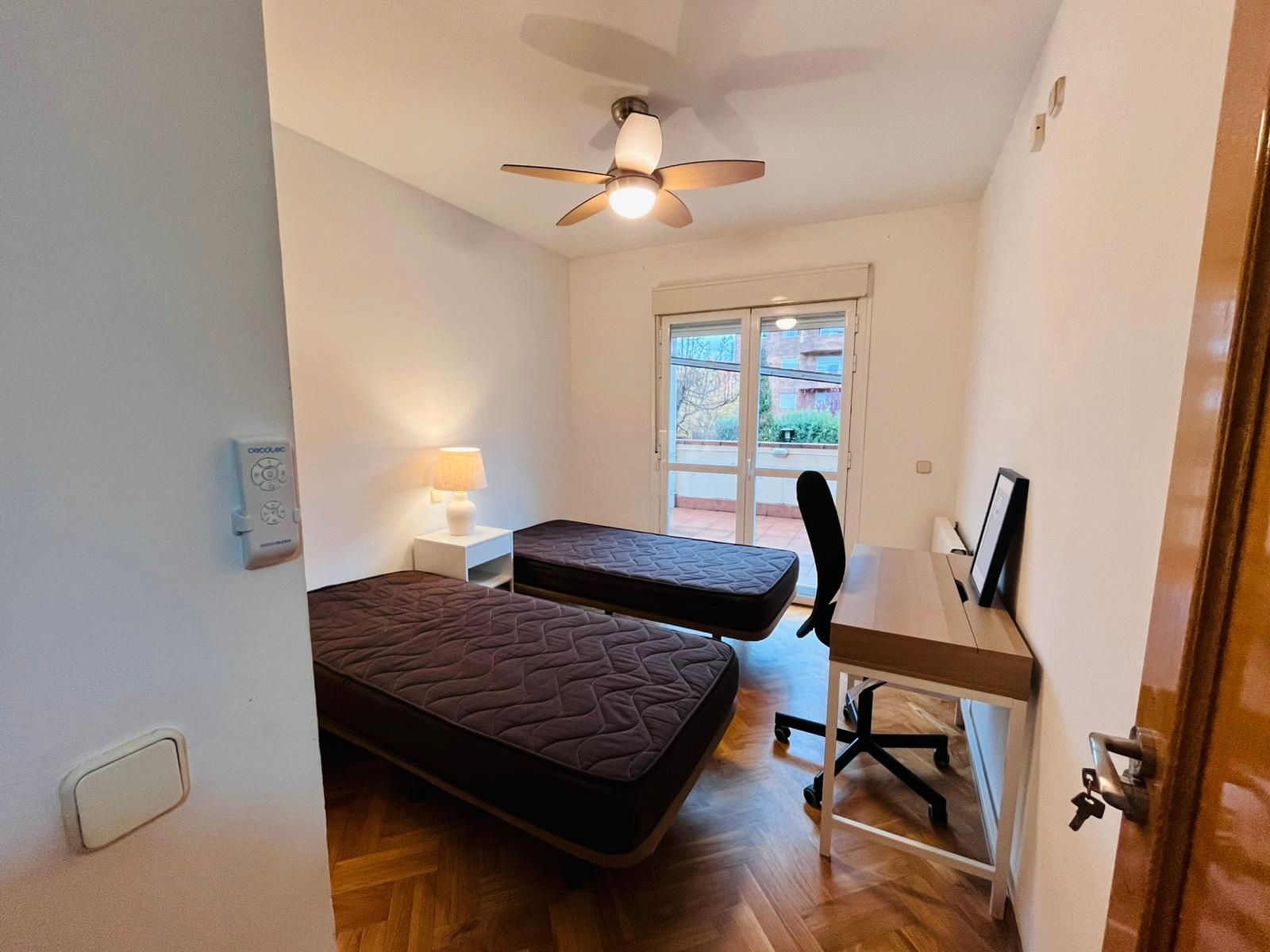 Schlafzimmer von Wohnung zur untervermieten in Majadahonda mit Terrasse, Möbliert und Waschmaschine