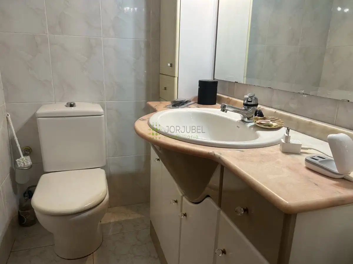 Bathroom of Flat for sale in Castellón de la Plana / Castelló de la Plana  with Air Conditioner, Heating and Balcony