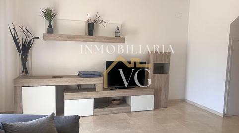 Foto 3 de Casa adosada de alquiler en Guillena pueblo, Guillena