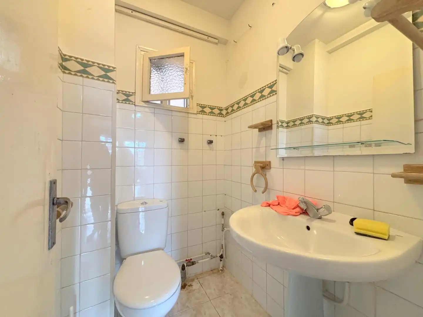 Bathroom of Flat for sale in Ávila