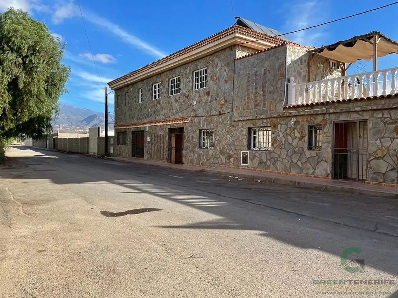 Vista exterior de Casa o chalet en venta en Arona con Piscina