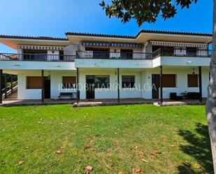 Vista exterior de Casa o xalet en venda en Villaviciosa amb Terrassa