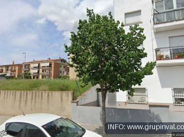Piso en venta en Calle Granada 21
