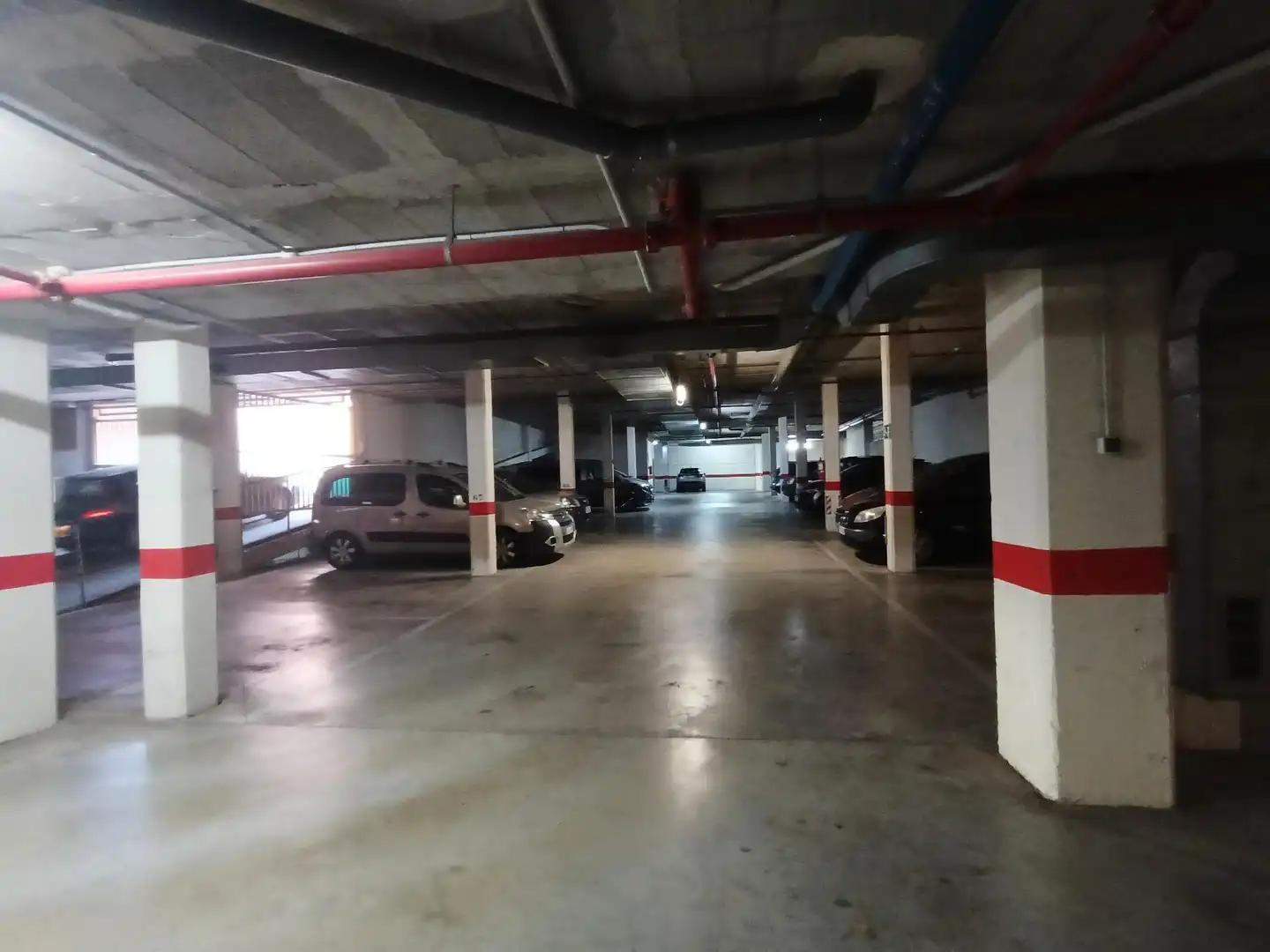 Parking de Piso en venta en Alicante / Alacant con Aire acondicionado, Jardín privado y Trastero