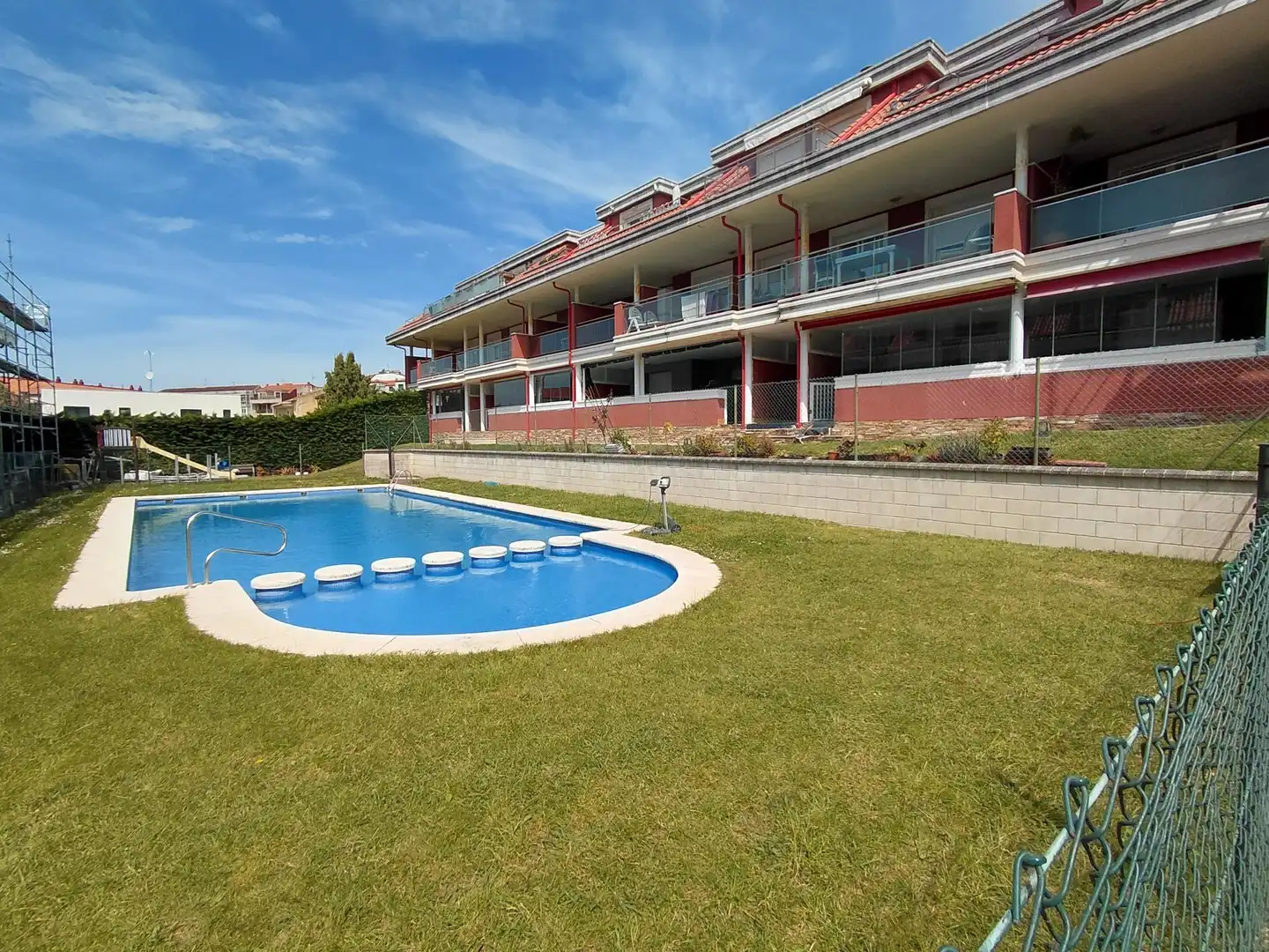 Piscina de Piso en venta en Vilagarcía de Arousa con Calefacción, Jardín privado y Terraza