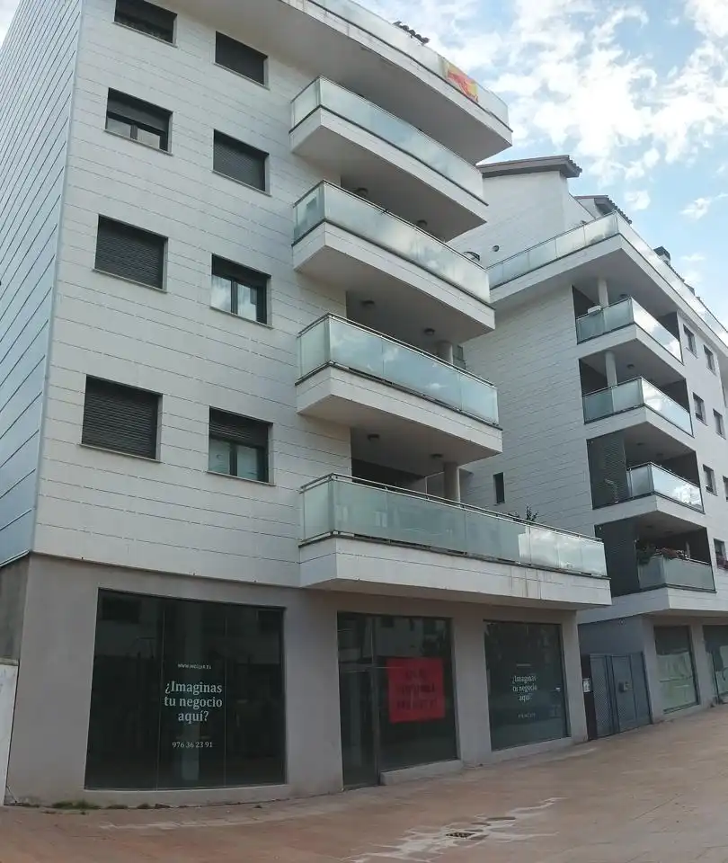 Local comercial en venda a Arquitecto Medarde, imagen 3