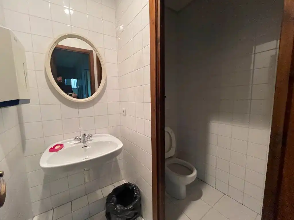 Bathroom of Office for rent in Zestoa