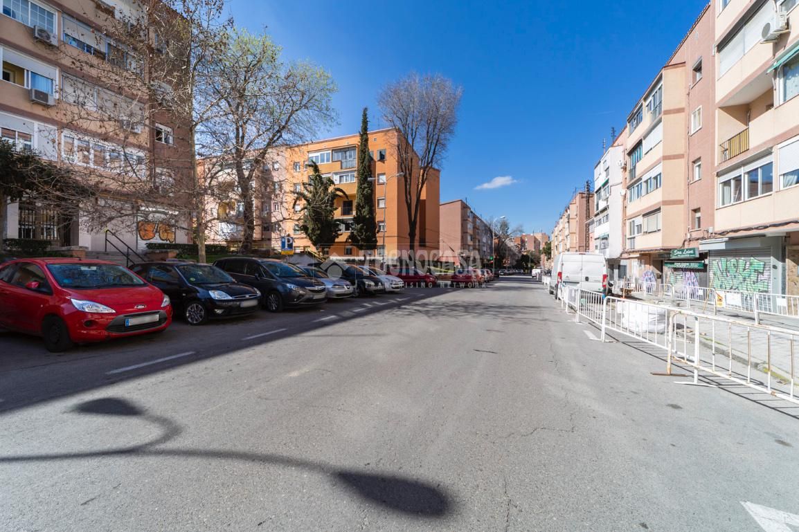 Vista exterior de Piso en venta en  Madrid Capital