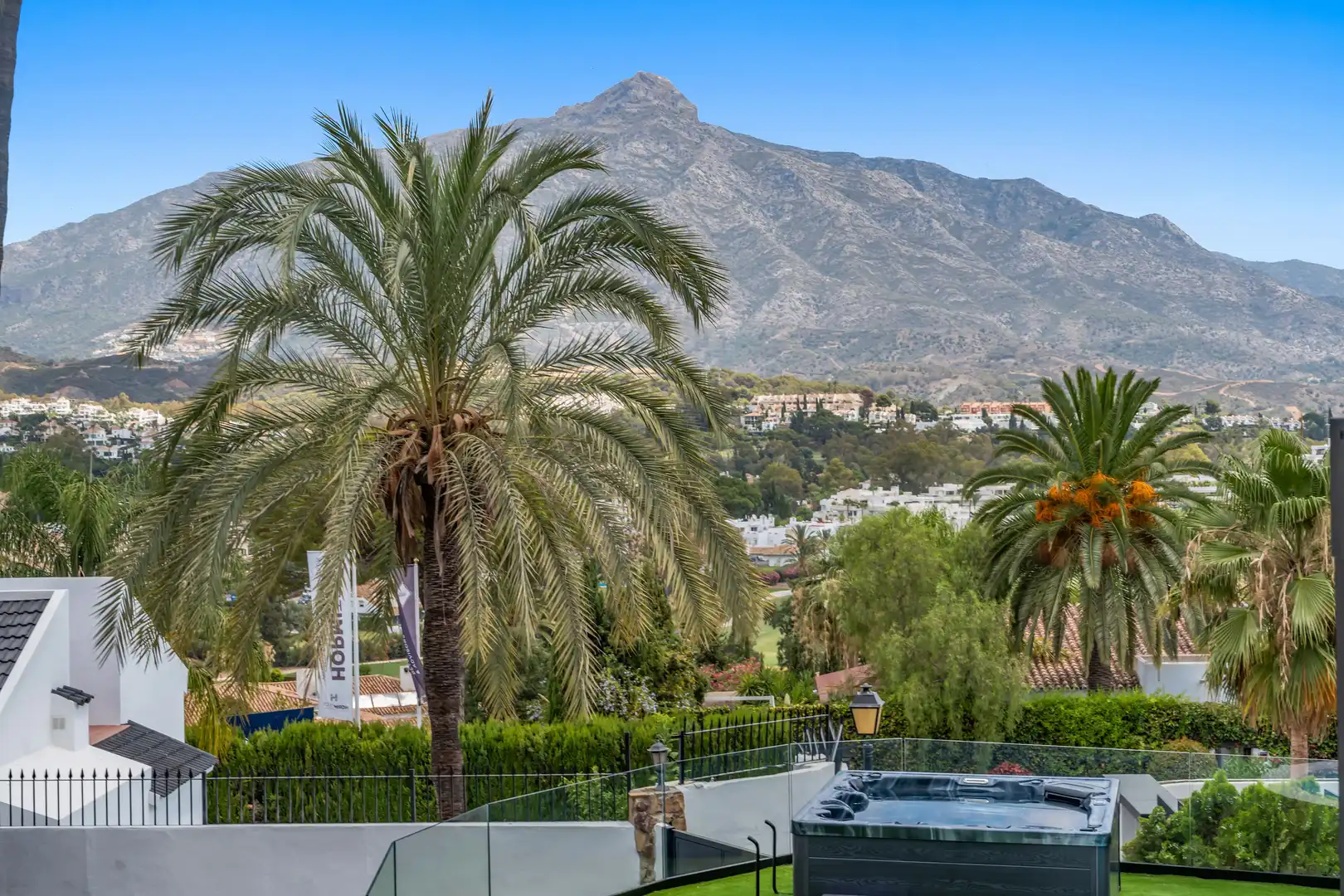 Houses for rent in Calle Alcala, Las Brisas