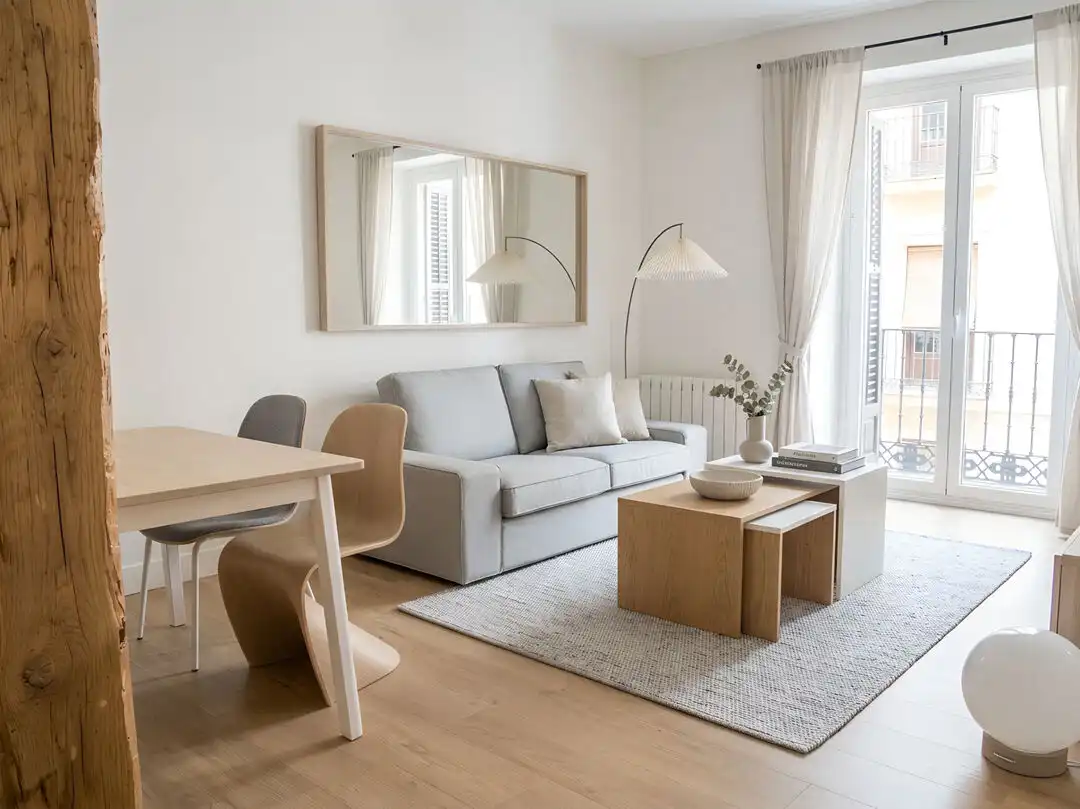 Living room of Flat for sale in Madrid  with Air Conditioner, Heating and Balcony