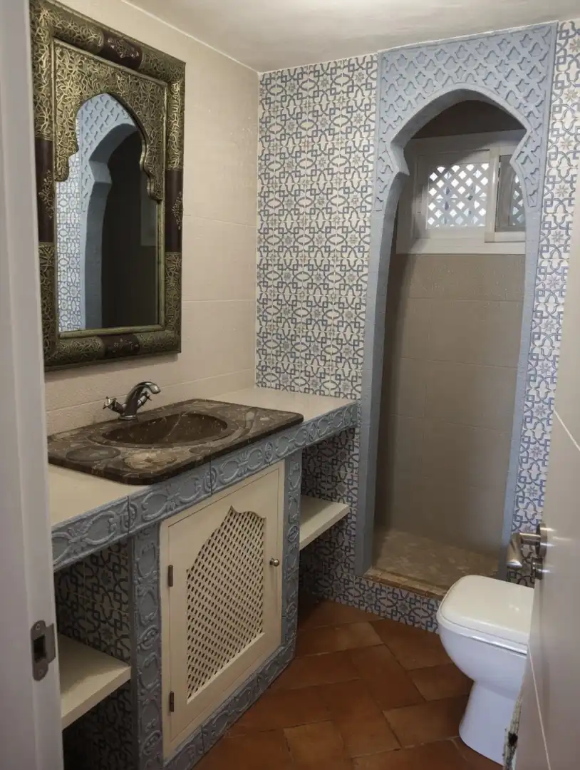 Bany de Apartament en venda en Sotogrande amb Aire condicionat, Terrassa i Moblat