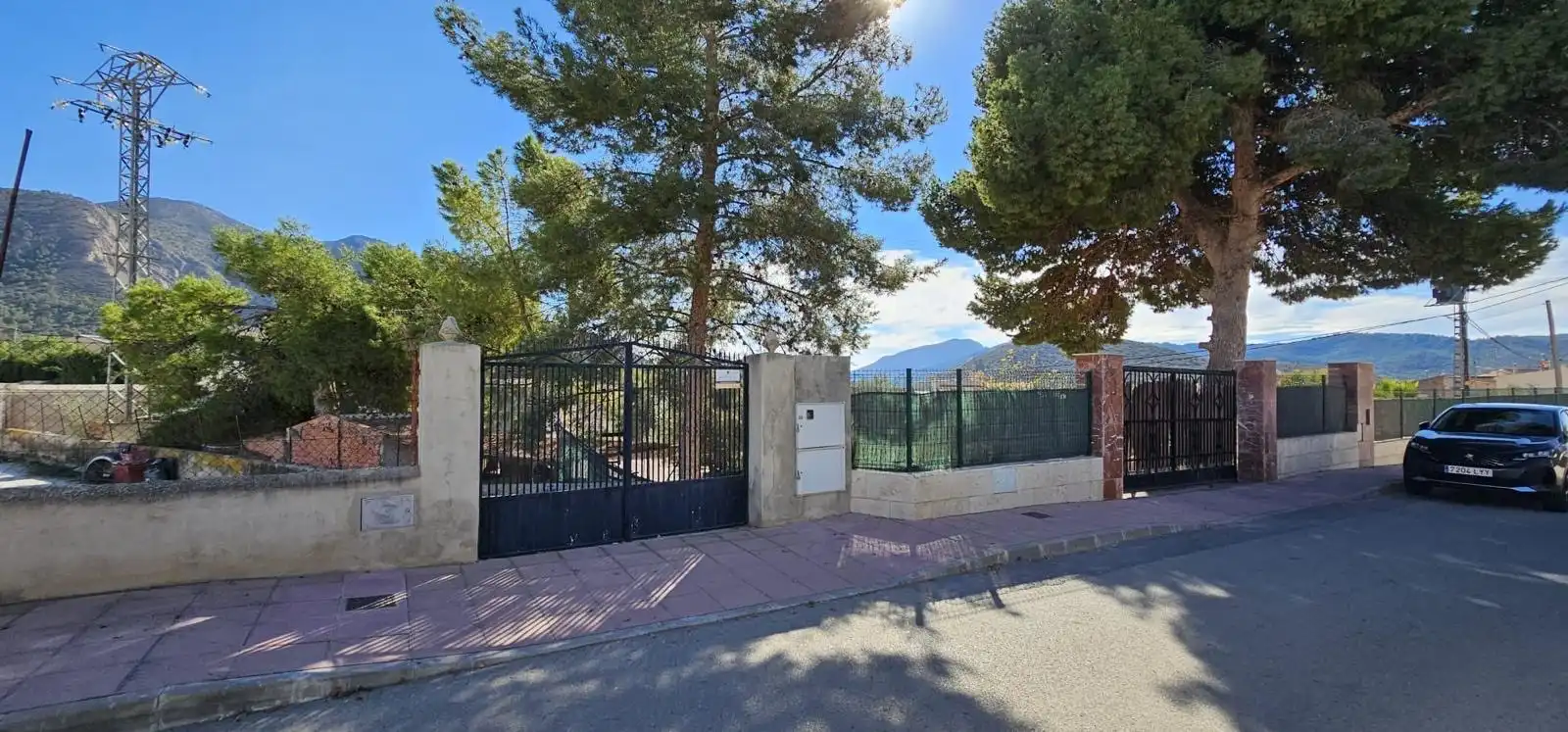Vista exterior de Casa o chalet en venta en Algueña con Aire acondicionado, Calefacción y Jardín privado