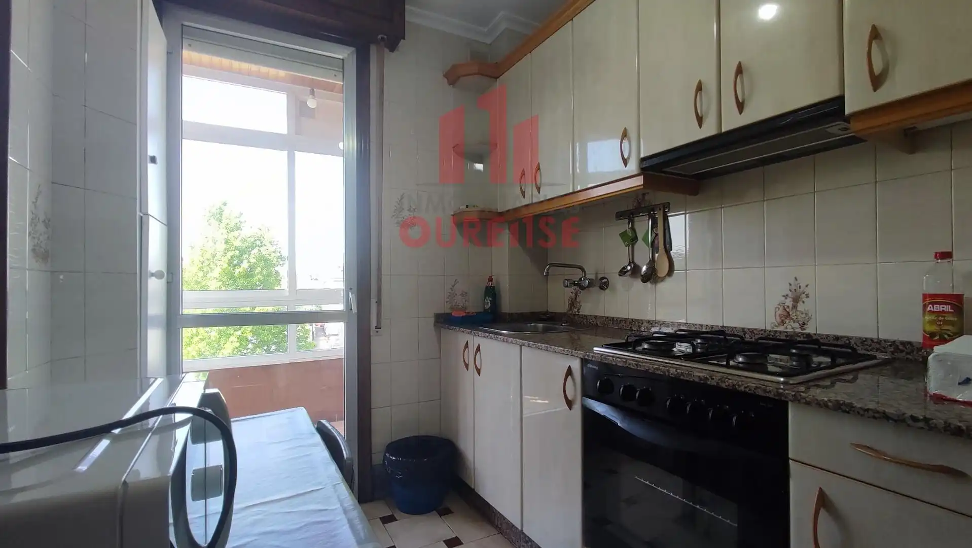 Kitchen of Flat for share in Ourense Capital   with Heating and Furnished