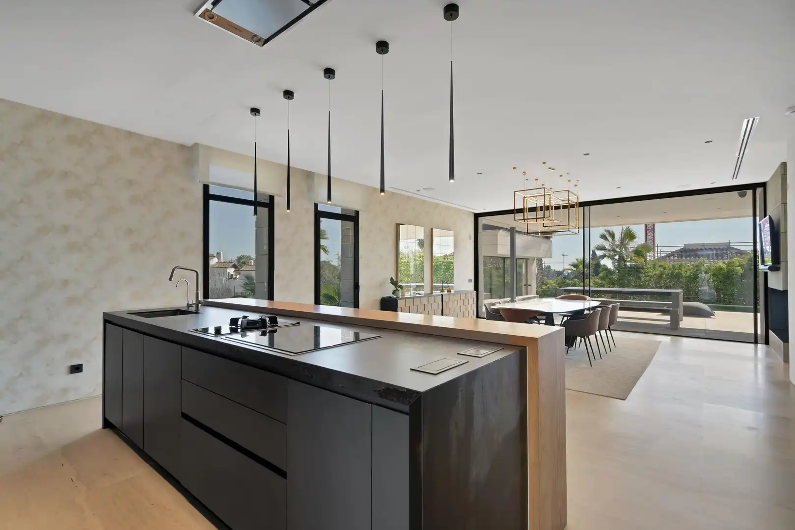 Cocina de Casa o chalet en venta en Marbella con Calefacción, Jardín privado y Terraza