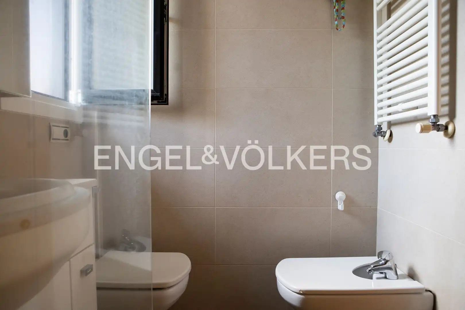 Flat for rent in Manuel Vázquez Montalbán Kalea, Aiete